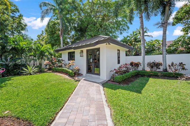 $1,895,000 | 10320 Southwest 139th Street, Miami, FL 33176