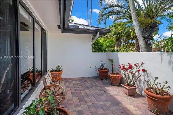 $1,895,000 | 10320 Southwest 139th Street, Miami, FL 33176