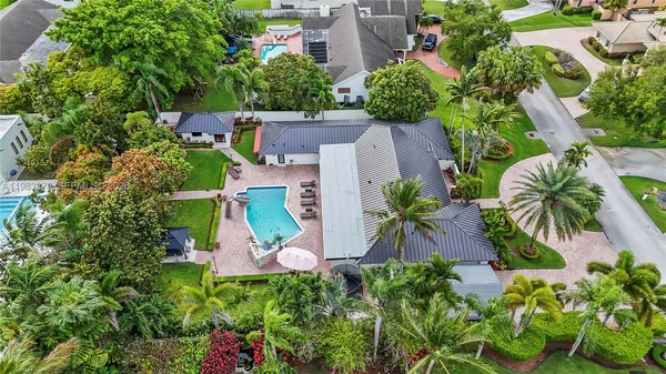 $1,895,000 | 10320 Southwest 139th Street, Miami, FL 33176