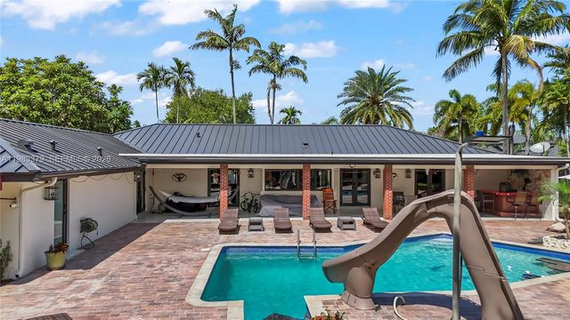 $1,895,000 | 10320 Southwest 139th Street, Miami, FL 33176