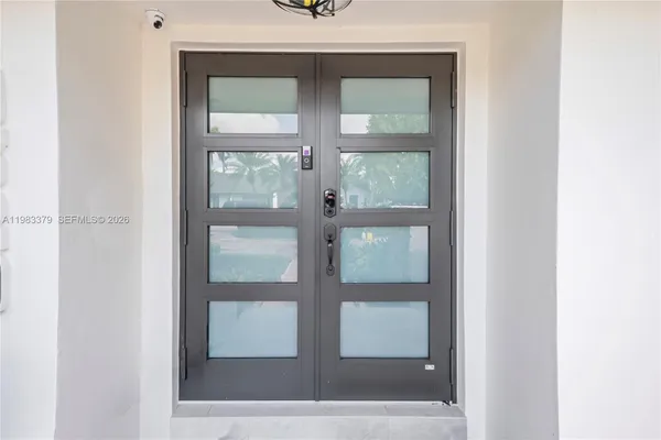 $1,895,000 | 10320 Southwest 139th Street, Miami, FL 33176