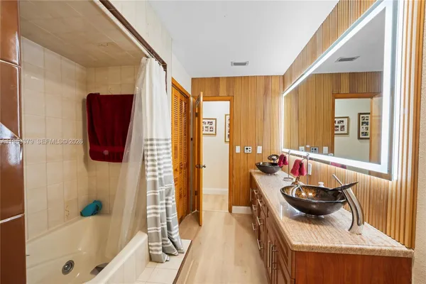 $1,895,000 | 10320 Southwest 139th Street, Miami, FL 33176