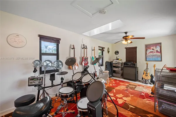 $1,895,000 | 10320 Southwest 139th Street, Miami, FL 33176
