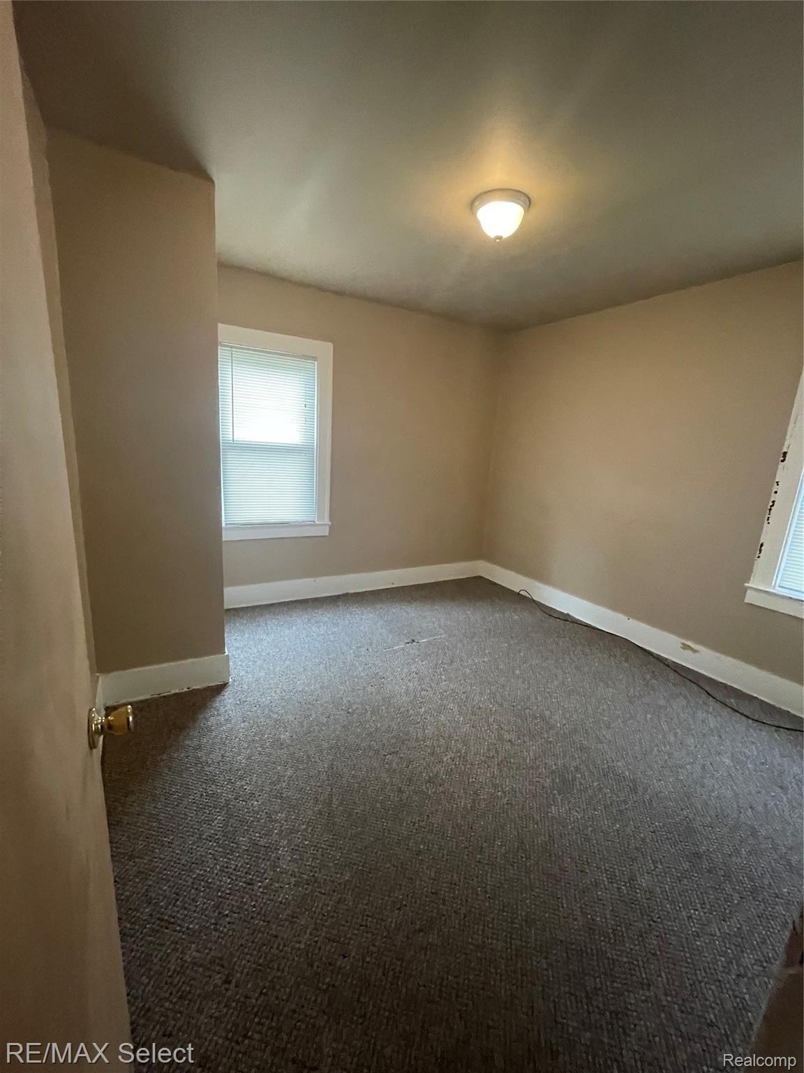 4030 Red Arrow Road Flint, MI 48507 - Photo 13 of 30 tempImageRj5OHN.jpg