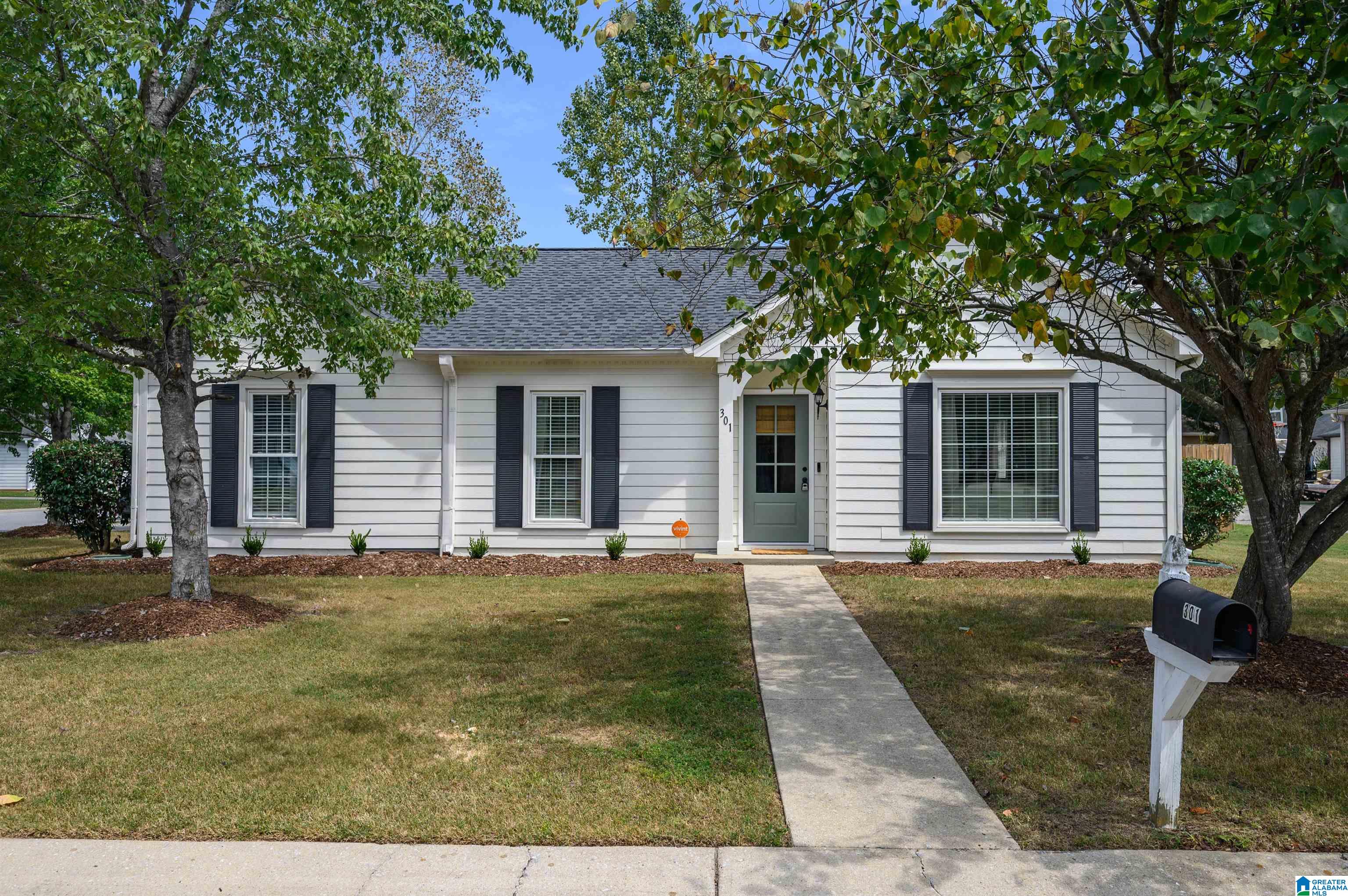 301 Mills Way Pelham, AL 35124 - Photo 1 of 44