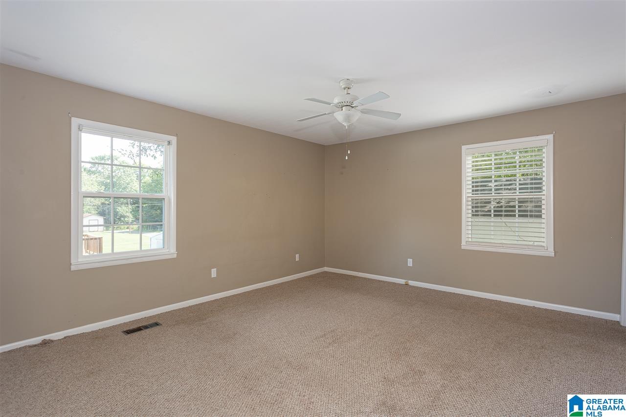 601 5th Avenue East Oneonta, AL 35121 - Photo 16 of 27