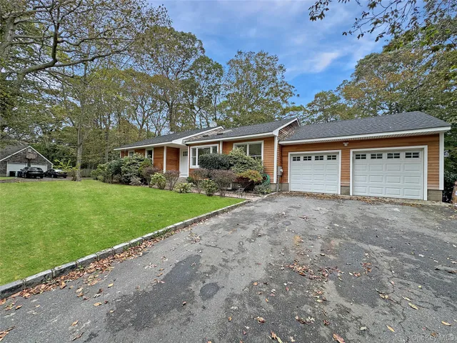 $799,000 | 12 Ida Lane, Riverhead, NY 11901