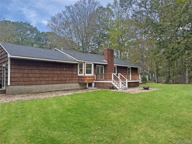 $799,000 | 12 Ida Lane, Riverhead, NY 11901