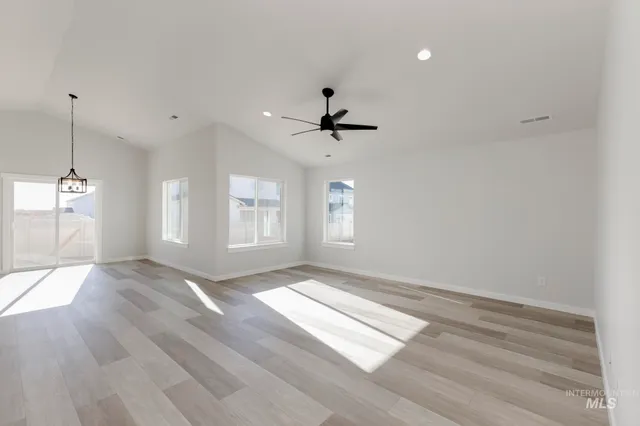 $515,990 | 10539 West Teratai Street, Star, ID 83669