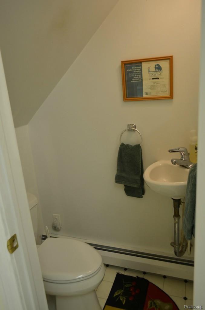 7034 Ridgewood Road Clarkston, MI 48346 - Photo 29 of 50 Lav.jpg