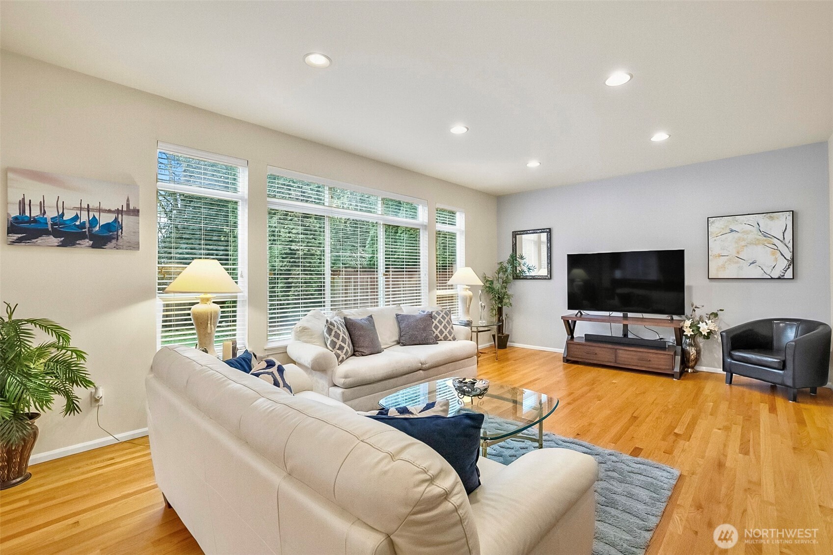 17401 33rd Drive Southeast Bothell, WA 98012 - Photo 19 of 39 a living room with furniture and a flat screen tv