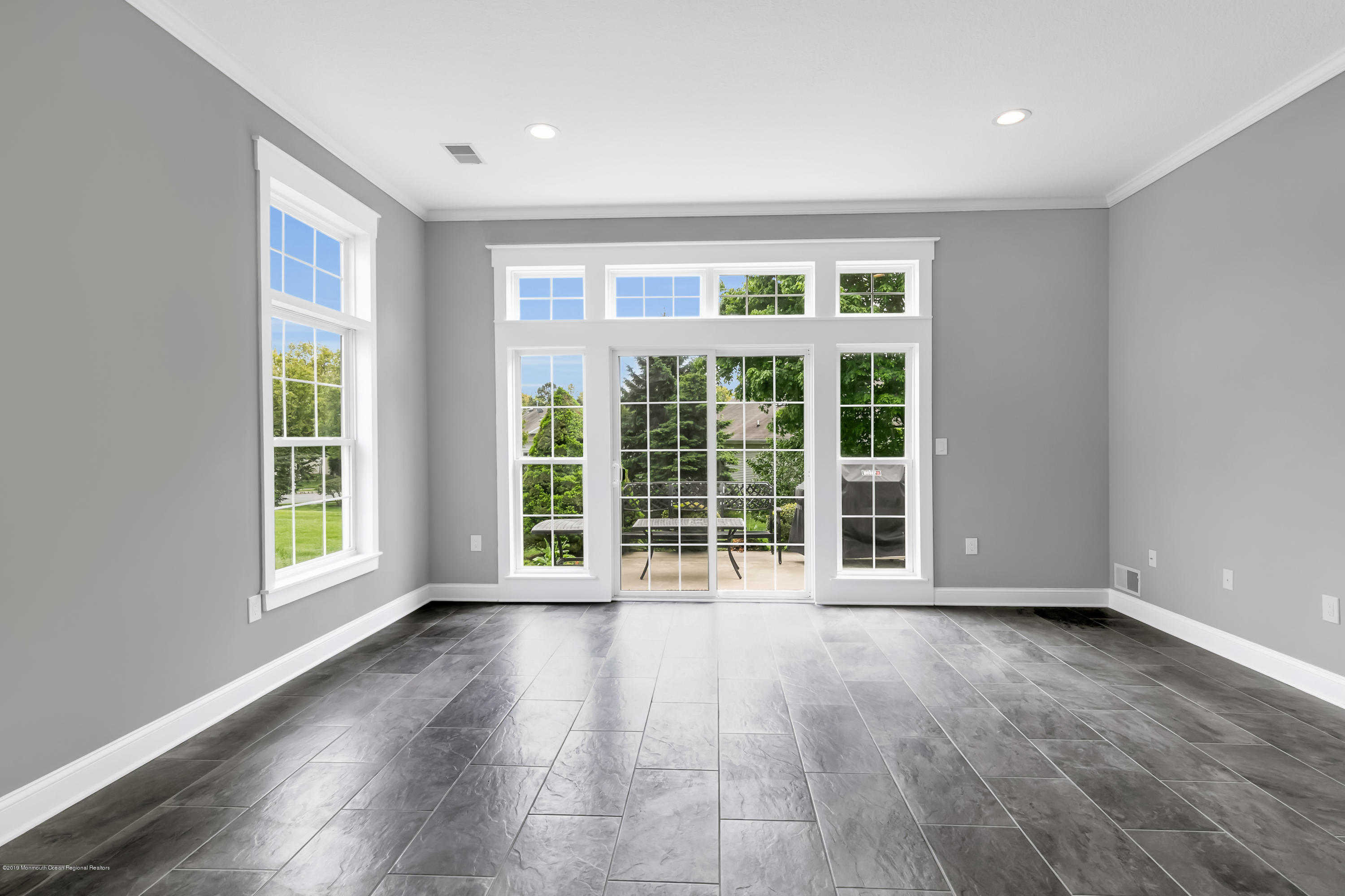 61 Silverside Road Lakewood, NJ 08701 - Photo 12 of 42 61 Silverside Rd