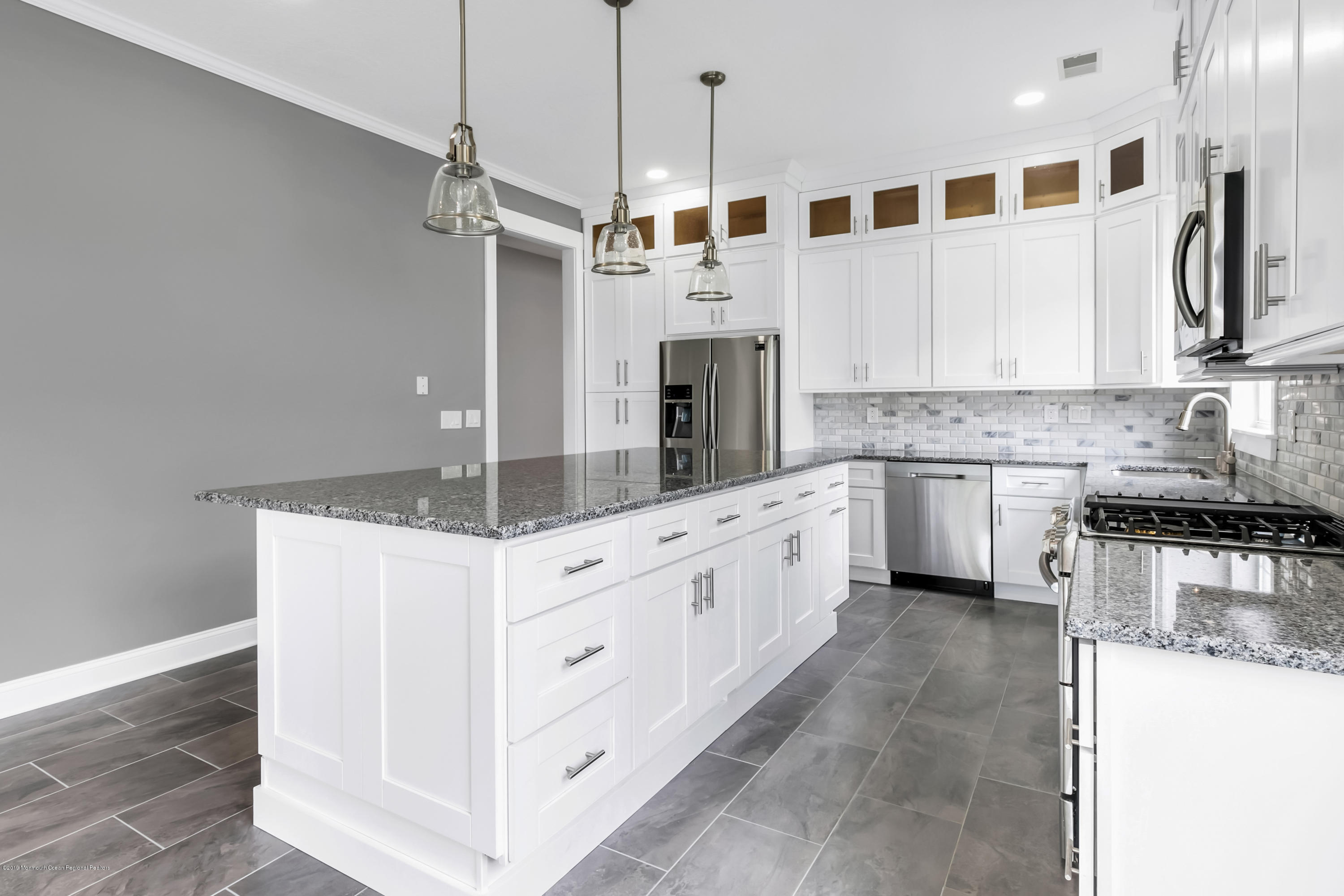 61 Silverside Road Lakewood, NJ 08701 - Photo 7 of 42 61 Silverside Rd
