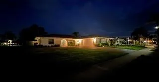 $4,500 | 2942 Tuckerstown Drive, Sarasota, FL 34231