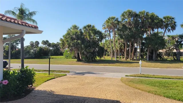 $4,500 | 2942 Tuckerstown Drive, Sarasota, FL 34231