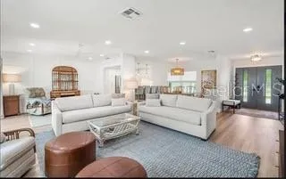 $4,500 | 2942 Tuckerstown Drive, Sarasota, FL 34231