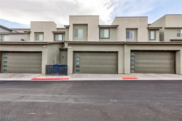 $2,595 | 527 Sonoma Range Street, Las Vegas, NV 89138