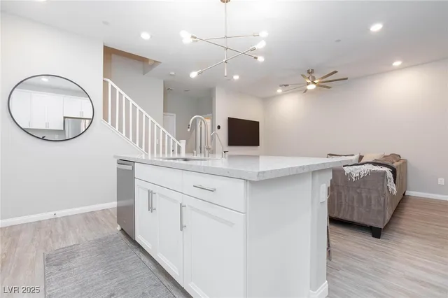 $2,595 | 527 Sonoma Range Street, Las Vegas, NV 89138