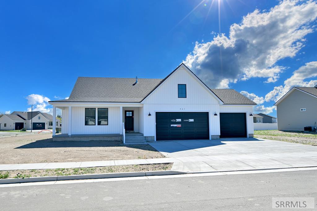 461 Spruce Way Rigby, ID 83442 - Photo 1 of 16 Main View