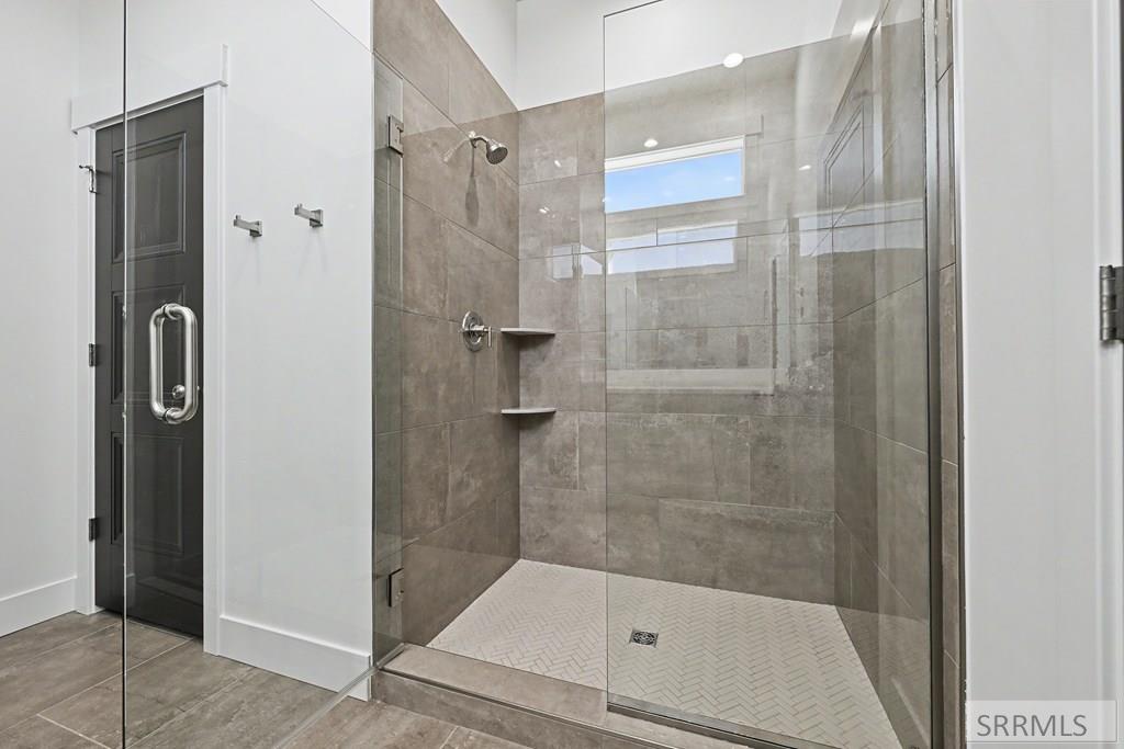 461 Spruce Way Rigby, ID 83442 - Photo 6 of 16 Primary Ensuite