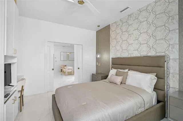 $5,000 | 4146 Westbourne Circle, Sarasota, FL 34238