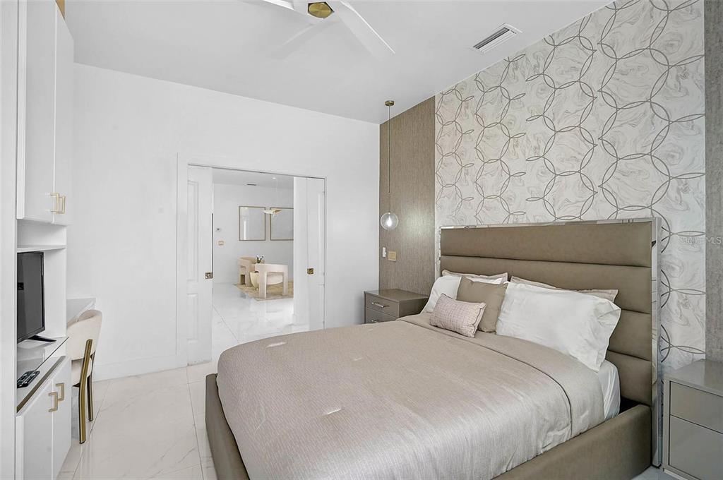 4146 Westbourne Circle Sarasota, FL 34238 - Photo 19 of 36