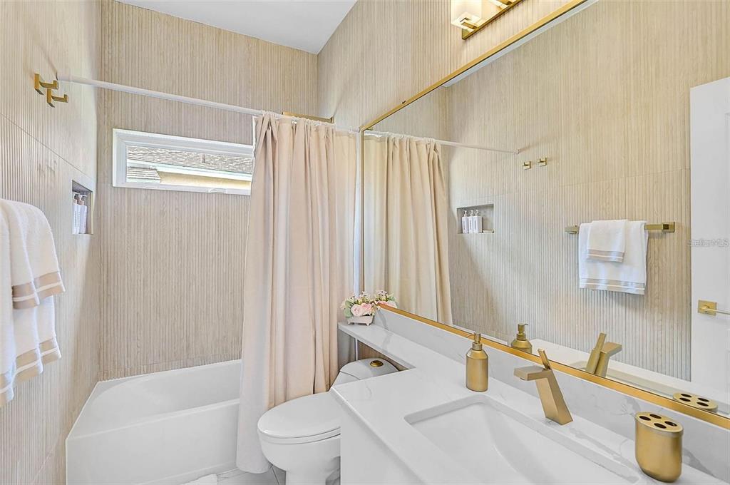 4146 Westbourne Circle Sarasota, FL 34238 - Photo 20 of 36