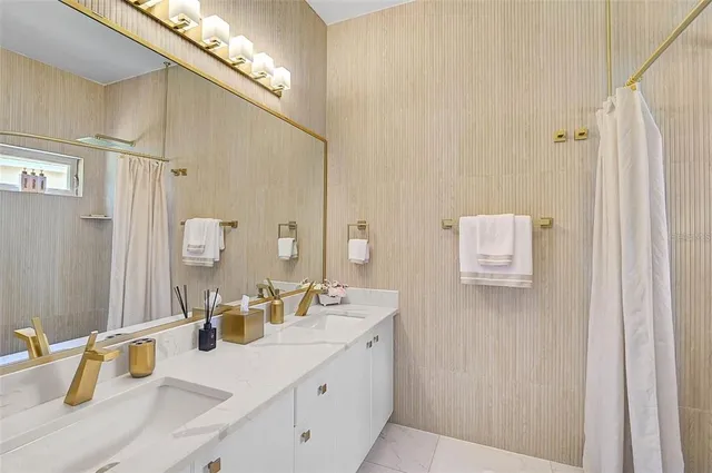 $5,000 | 4146 Westbourne Circle, Sarasota, FL 34238