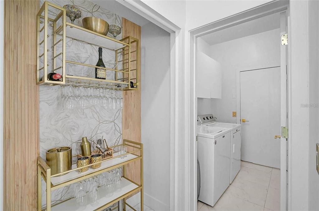 4146 Westbourne Circle Sarasota, FL 34238 - Photo 29 of 36