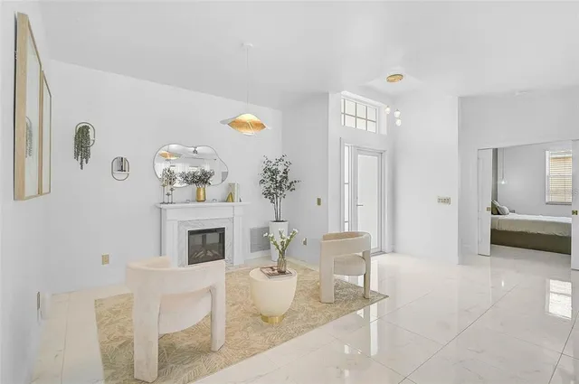 $5,000 | 4146 Westbourne Circle, Sarasota, FL 34238