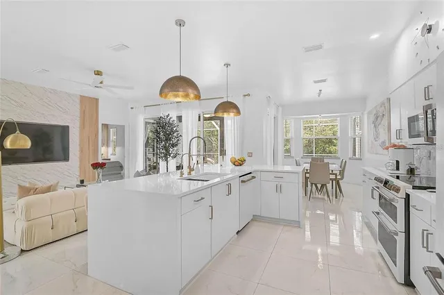 $5,000 | 4146 Westbourne Circle, Sarasota, FL 34238