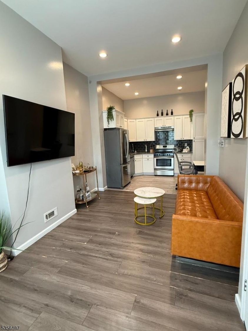 256 Fairmount Avenue, Unit 1 Jersey City, NJ 07306 - Photo 2 of 9