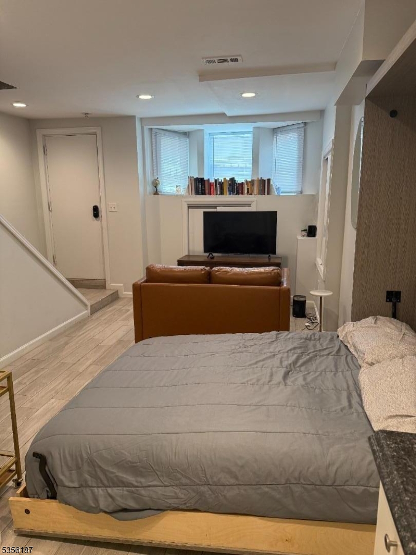 256 Fairmount Avenue, Unit 1 Jersey City, NJ 07306 - Photo 7 of 9