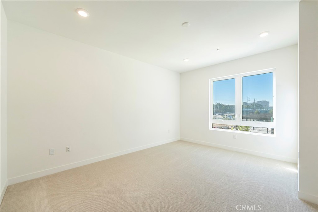 3211 Rivington Irvine, CA 92612 - Photo 14 of 49 an empty room with a window