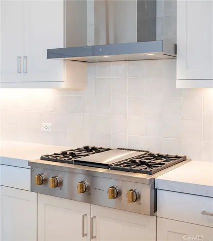 a close view of stove top oven