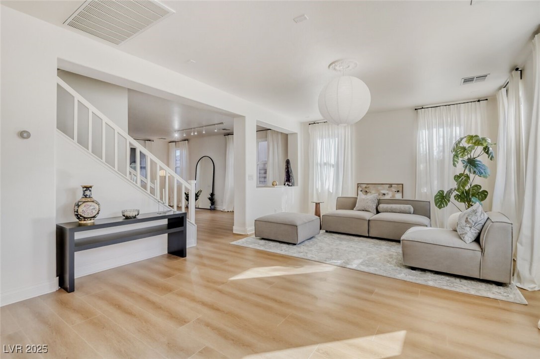 545 Ivy Spring Street Las Vegas, NV 89138 - Photo 8 of 29