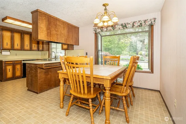 $550,000 | 193 Whitney Boulevard, Chehalis, WA 98532