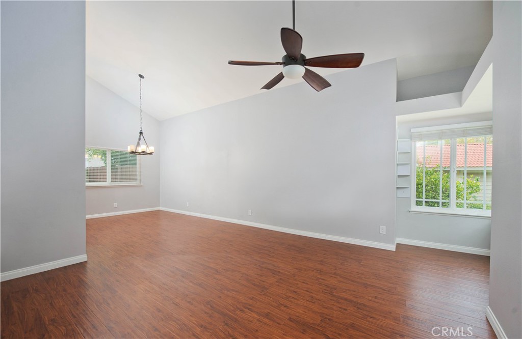 27872 Wakefield Road Castaic, CA 91384 - Photo 5 of 38 Living Room & Dining Room