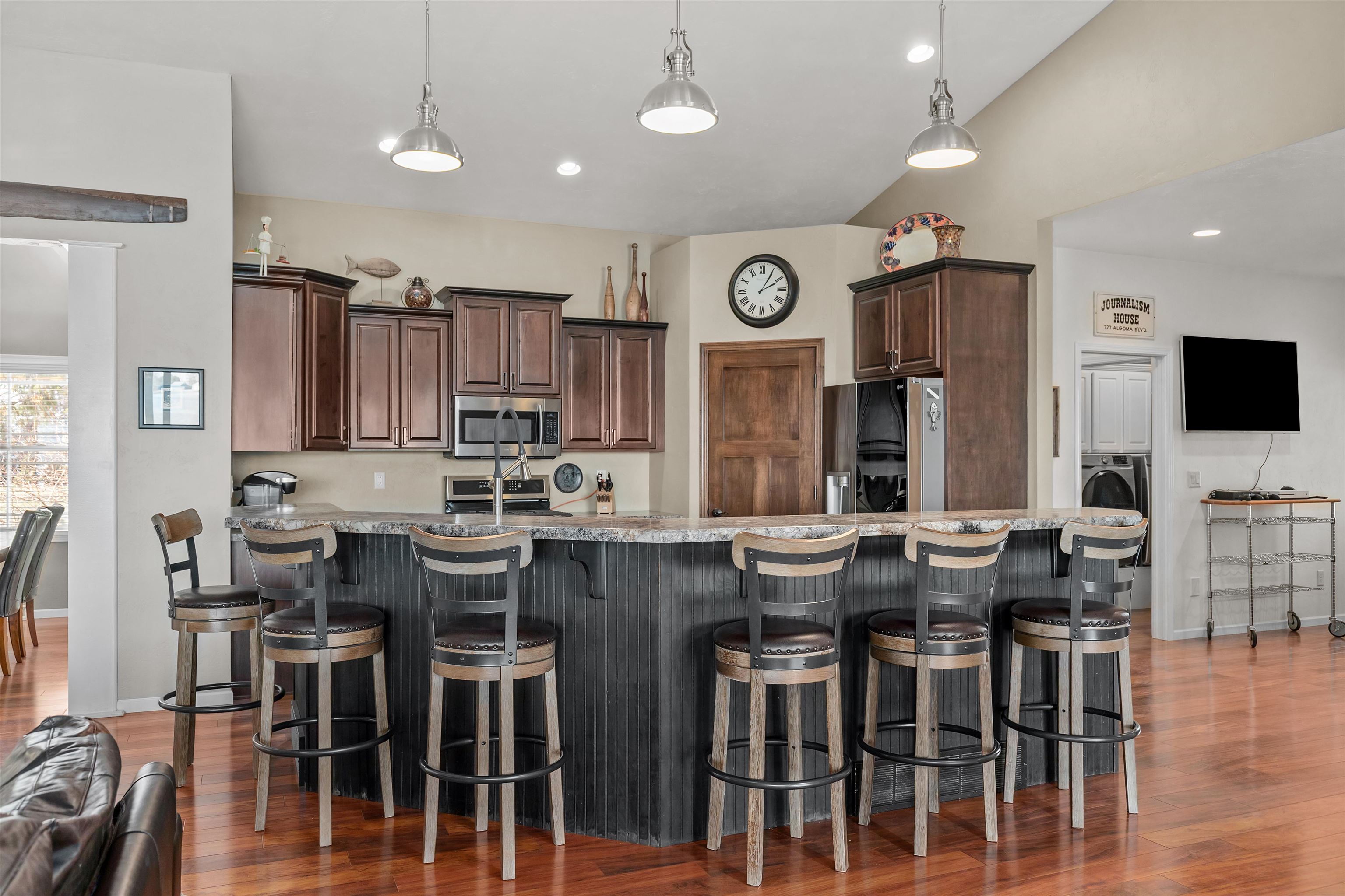 3366 Harbor Bay Road Oshkosh, WI 54901 - Photo 12 of 74