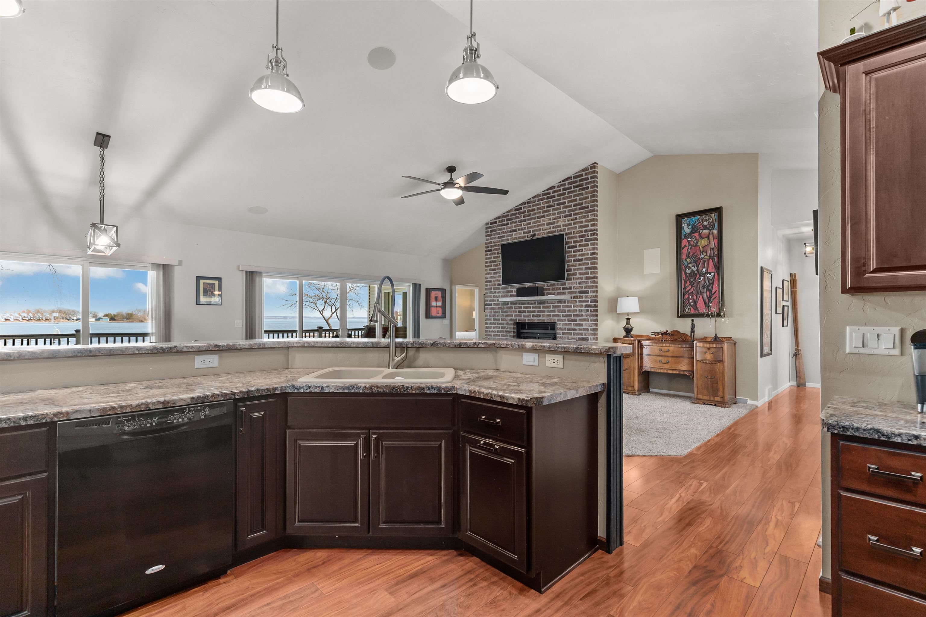 3366 Harbor Bay Road Oshkosh, WI 54901 - Photo 15 of 74