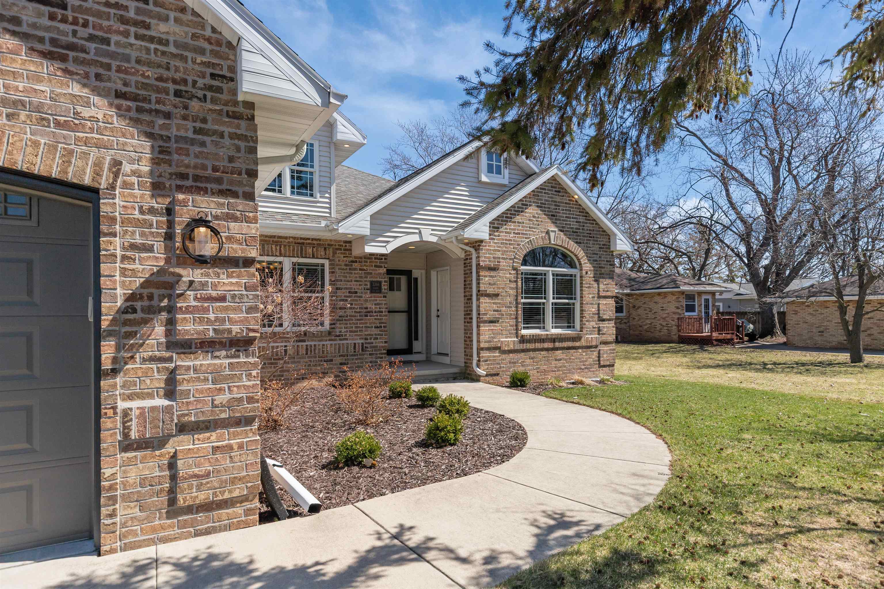 3366 Harbor Bay Road Oshkosh, WI 54901 - Photo 2 of 74