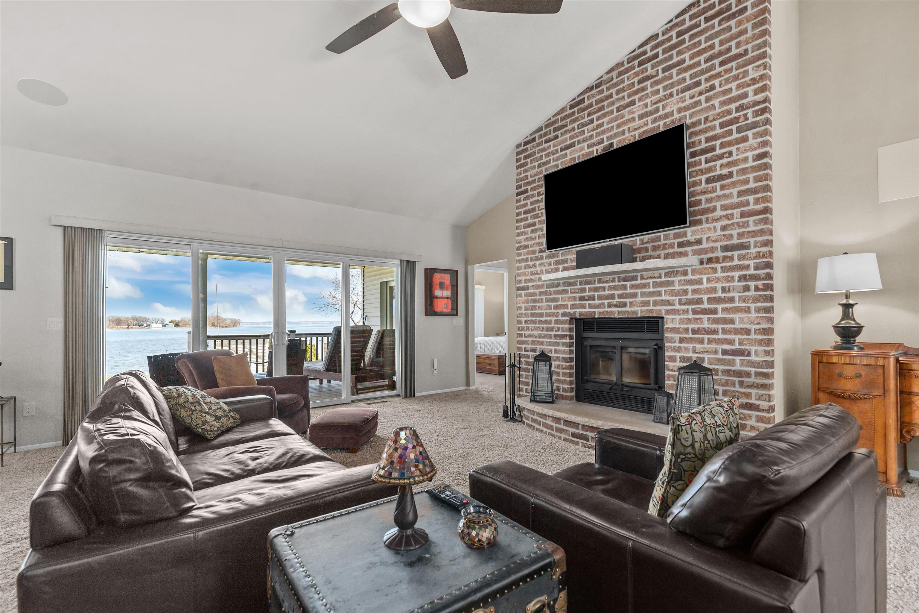 3366 Harbor Bay Road Oshkosh, WI 54901 - Photo 9 of 74