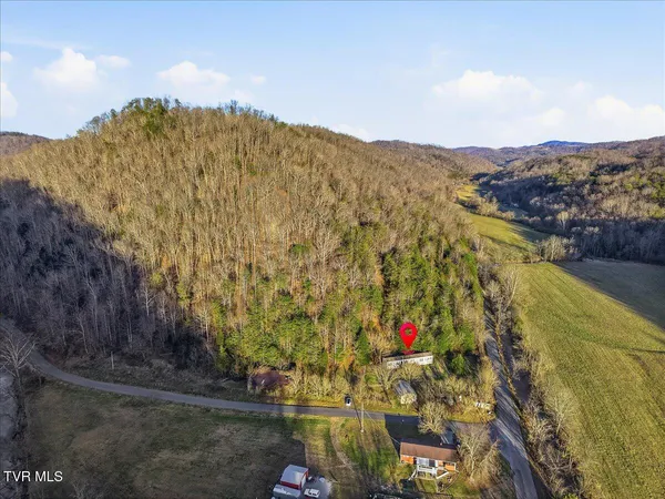 $299,900 | 118 Providence Road, Sneedville, TN 37869