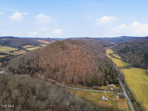 $299,900 | 118 Providence Road, Sneedville, TN 37869