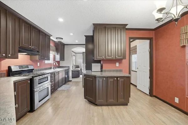 $299,900 | 118 Providence Road, Sneedville, TN 37869