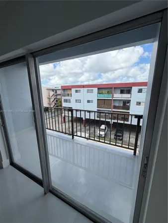$2,500 | 6070 West 19th Avenue, Unit 315, Hialeah, FL 33012