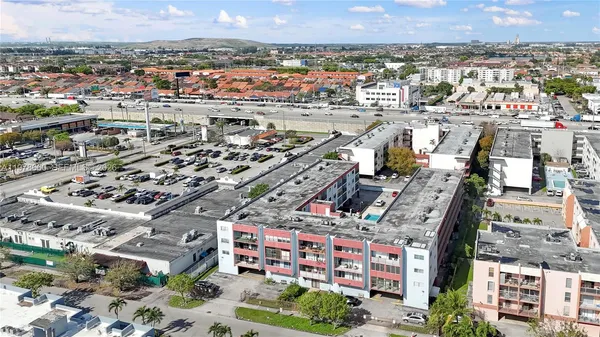 $2,500 | 6070 West 19th Avenue, Unit 315, Hialeah, FL 33012