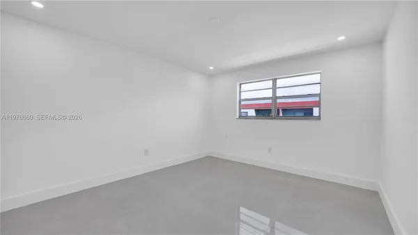 $2,500 | 6070 West 19th Avenue, Unit 315, Hialeah, FL 33012