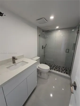 $2,500 | 6070 West 19th Avenue, Unit 315, Hialeah, FL 33012