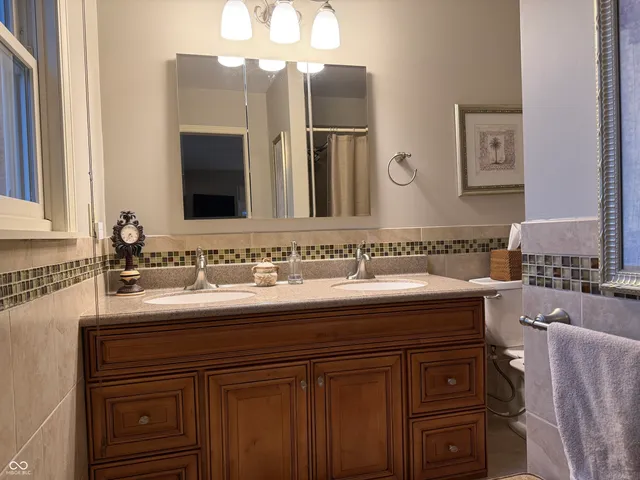 $294,900 | 609 Waterview Boulevard, Greenfield, IN 46140